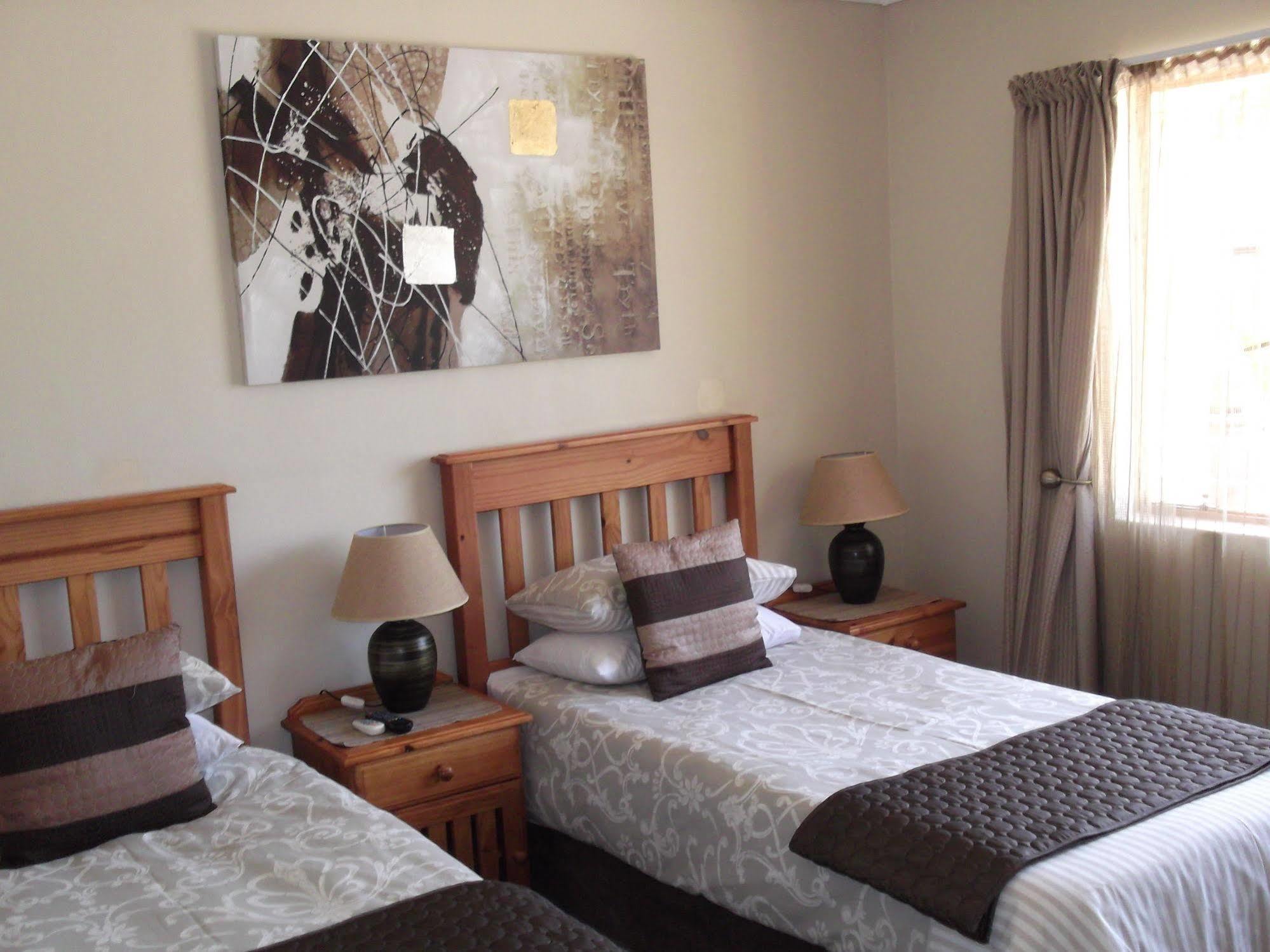 Aber Jetz Guesthouse Pongola Exteriör bild